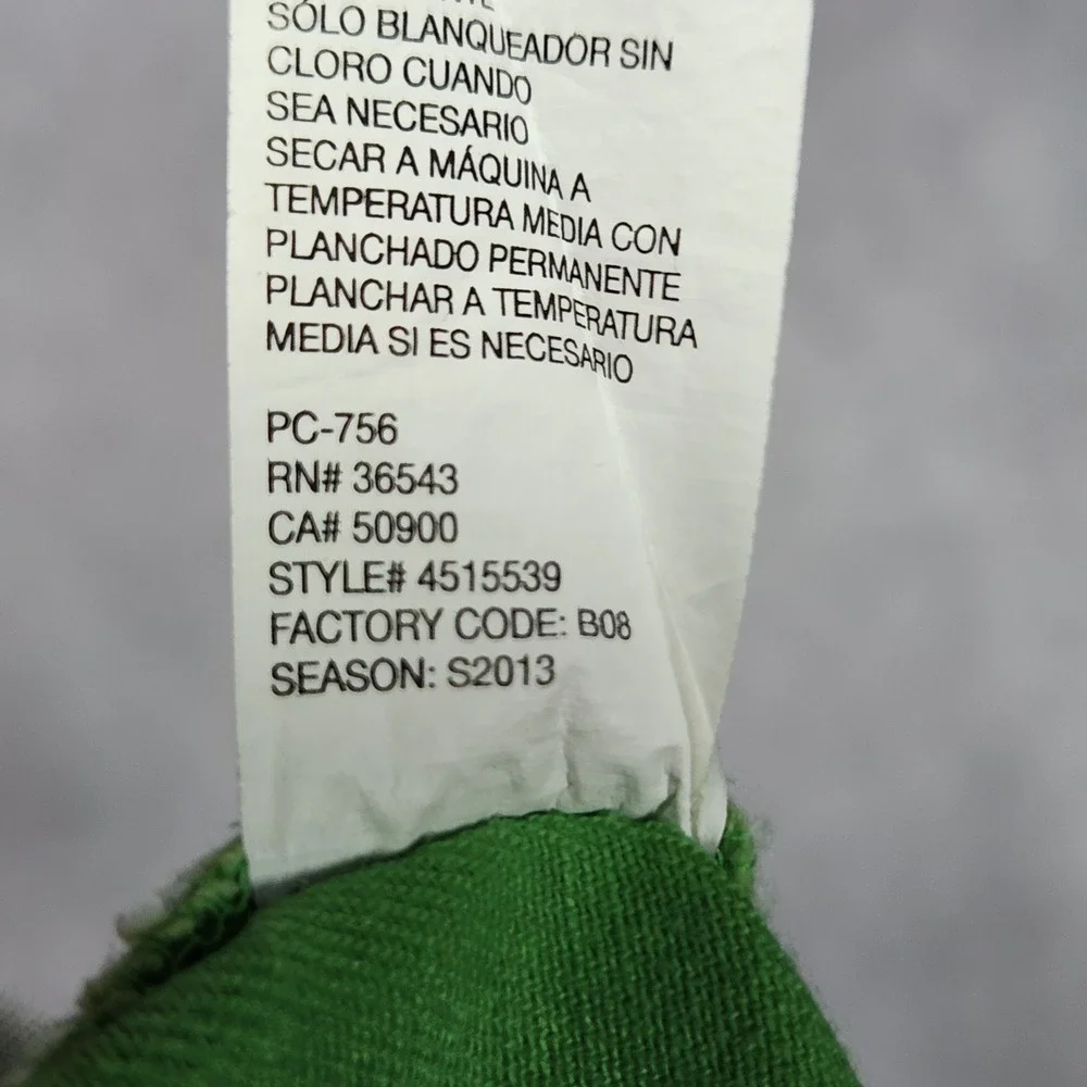 Izod Saltwater Mens Green Cotton Chino Shorts Size 38 Summer Casual